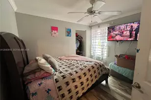 8917 NW 54th St, Sunrise, FL 33351 - Photo 19