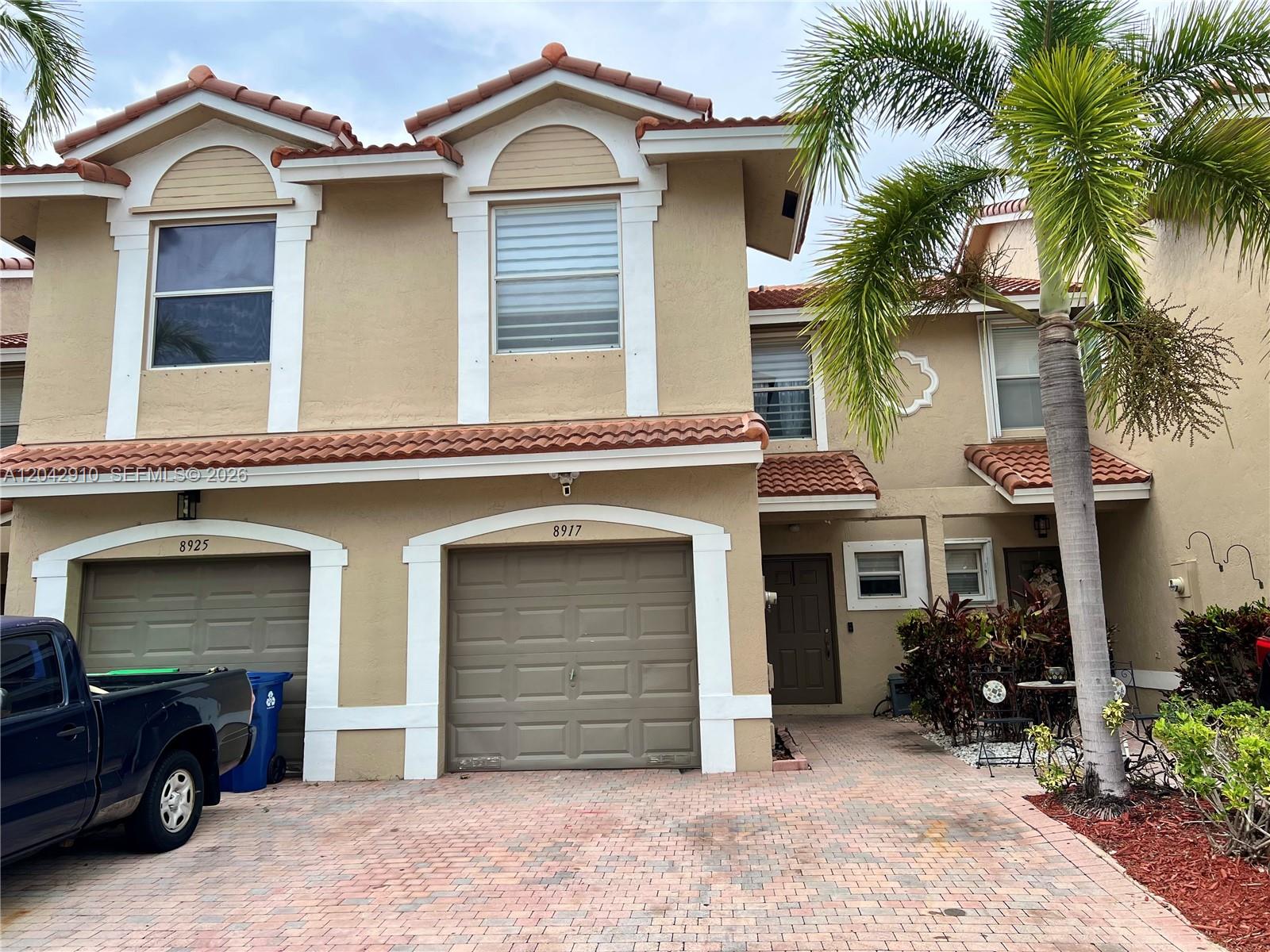 8917 NW 54th St - 8917 NW 54th St, Sunrise, FL 33351 Luxury Property | Jose Angel Pina