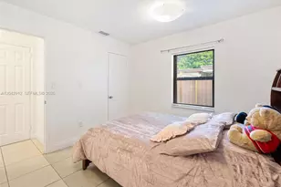 700 Davie Blvd, Fort Lauderdale, FL 33315 - Photo 13