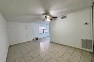 6675 W 4th Ave, Hialeah, FL 33012 - Photo 9