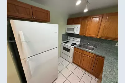 17101 NW 57th Ave #306, Miami Gardens, FL 33055 - Photo 5
