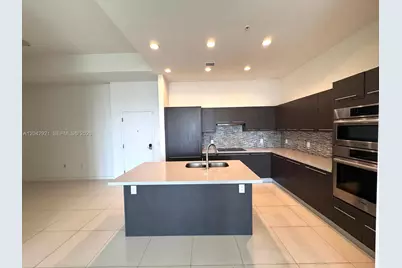 7825 NW 107th Ave #706, Doral, FL 33178 - Photo 5