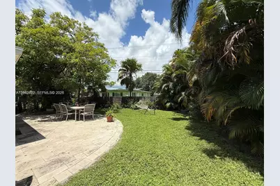 830 SW 64th Pkwy, Pembroke Pines, FL 33023 - Photo 21