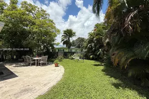 830 SW 64th Pkwy, Pembroke Pines, FL 33023 - Photo 21