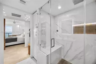 665 NE 25th St, Miami, FL 33137 - Photo 23