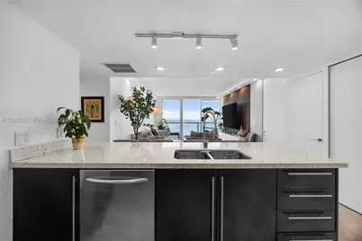 665 NE 25th St #1503, Miami, FL 33137 - Photo 15