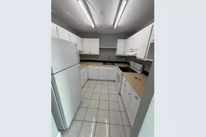 6070 W 19th Ave #314, Hialeah, FL 33012 - Photo 5