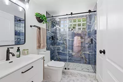 15652 SW 91st Ln, Miami, FL 33196 - Photo 9