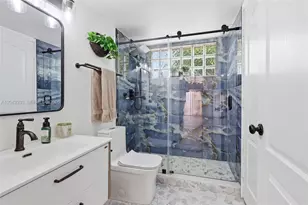 15652 SW 91st Ln, Miami, FL 33196 - Photo 9
