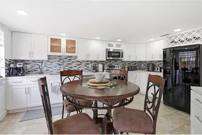 15652 SW 91st Ln, Miami, FL 33196 - Photo 13
