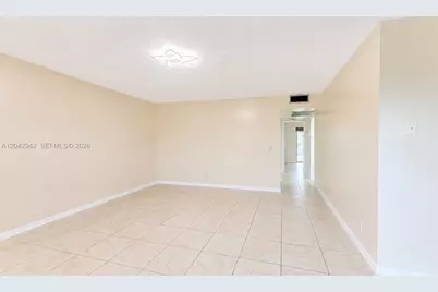 301 SW 135th Ave #317C, Pembroke Pines, FL 33027 - Photo 5