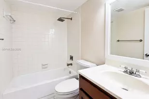 301 SW 135th Ave, Pembroke Pines, FL 33027 - Photo 19