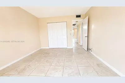 301 SW 135th Ave #317C, Pembroke Pines, FL 33027 - Photo 17