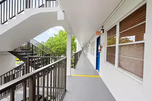 301 SW 135th Ave, Pembroke Pines, FL 33027 - Photo 21