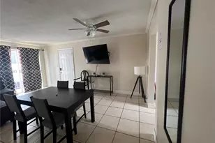 427 SW 6th St, Miami, FL 33130 - Photo 3