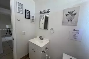 427 SW 6th St, Miami, FL 33130 - Photo 9