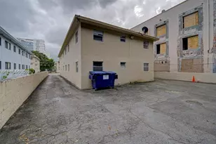427 SW 6th St, Miami, FL 33130 - Photo 9
