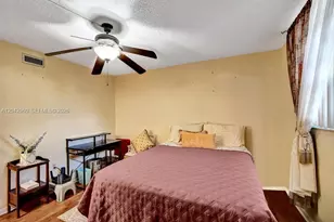 1000 Colony Point Cir, Pembroke Pines, FL 33026 - Photo 39