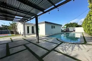 10010 SW 162nd St, Miami, FL 33157 - Photo 3