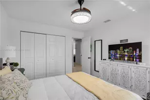18156 NW 66th Ct, Hialeah, FL 33015 - Photo 17