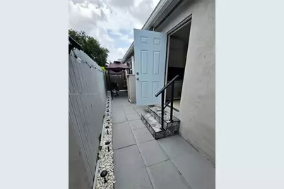 000 NW 51 Ave #STUDIO, Miami, FL 33126 - Photo 3