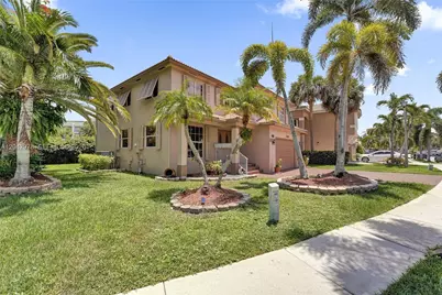 16091 La Costa Dr, Weston, FL 33326 - Photo 3