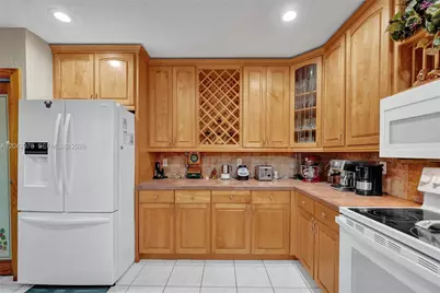 16091 La Costa Dr, Weston, FL 33326 - Photo 17