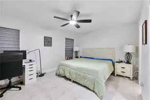 9161 Lake Park Cir N, Davie, FL 33328 - Photo 11