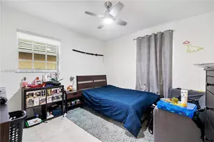 9161 N Lake Park Cir N, Davie, FL 33328 - Photo 15