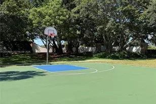 9161 Lake Park Cir N, Davie, FL 33328 - Photo 21