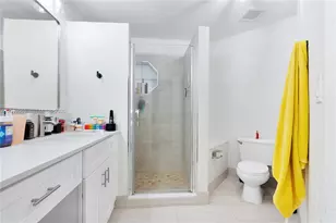 9161 Lake Park Cir N, Davie, FL 33328 - Photo 13