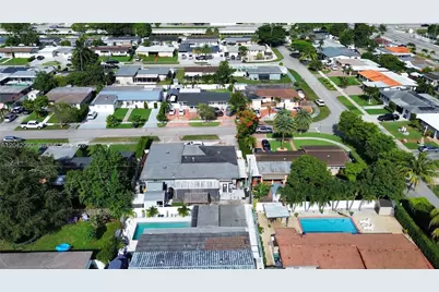 11512 NW 58th Ave, Hialeah, FL 33012 - Photo 7