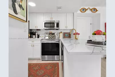770 Claughton Island Dr #1705, Miami, FL 33131 - Photo 5