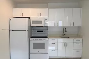 612 NW 43rd Ct, Miami, FL 33126 - Photo 3