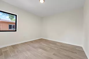 1020 NW 49th St, Miami, FL 33127 - Photo 11