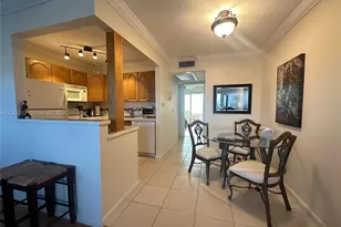 1009 Harwood C, Deerfield Beach, FL 33442 - Photo 9