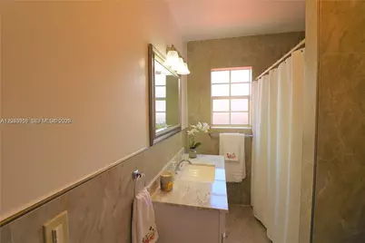 1698 SW 20th St #01, Miami, FL 33145 - Photo 13