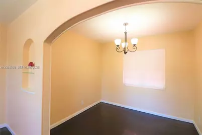 1698 SW 20th St #01, Miami, FL 33145 - Photo 9
