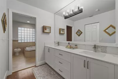 9830 SW 15th Dr, Davie, FL 33324 - Photo 15