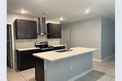 421 NE 6th Ct, Florida City, FL 33034 - Photo 3