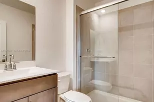 421 NE 6th Ct, Florida City, FL 33034 - Photo 5