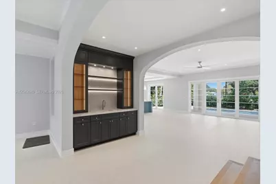 6333 SW 69th St, South Miami, FL 33143 - Photo 9