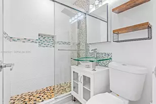 270 NW 51st Ave, Miami, FL 33126 - Photo 27