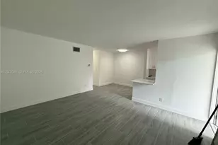 1895 Venice Park Dr, Miami, FL 33181 - Photo 7