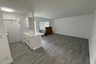 1895 Venice Park Dr, Miami, FL 33181 - Photo 5