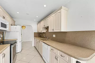 2832 NW 10th Ave, Wilton Manors, FL 33311 - Photo 13