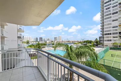 18061 Biscayne Blvd #303, Aventura, FL 33160 - Photo 29
