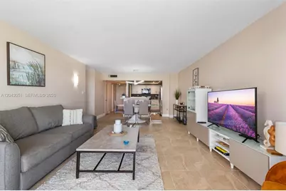 18061 Biscayne Blvd #303, Aventura, FL 33160 - Photo 13
