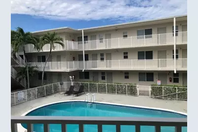 1895 Venice Park Dr #B20, Miami, FL 33181 - Photo 1
