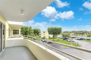 10755 SW 108th Ave, Miami, FL 33176 - Photo 3